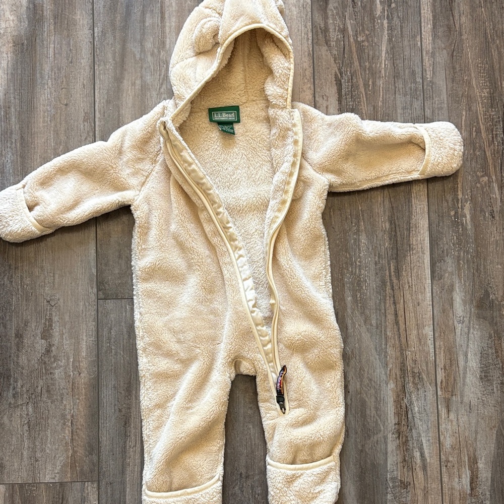 L. L. Bean Infant Bunting size 6-12 months